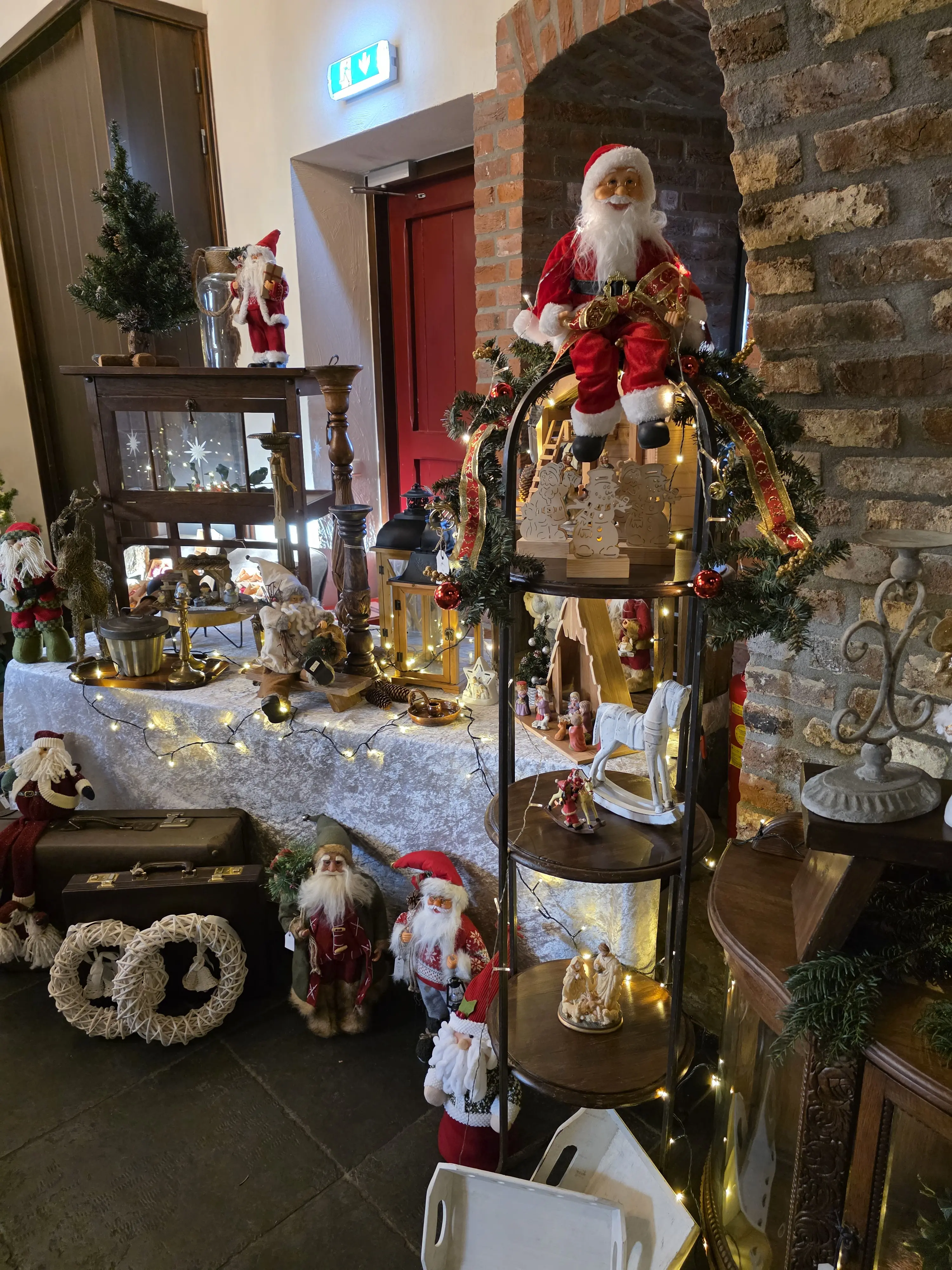 Galeriefoto kerstmarkt Christmas and Vintage Fair Kasteel Daelenbroeck