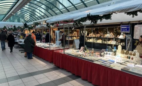 Kerstmarkt in Winkelcentrum Hoge Vucht